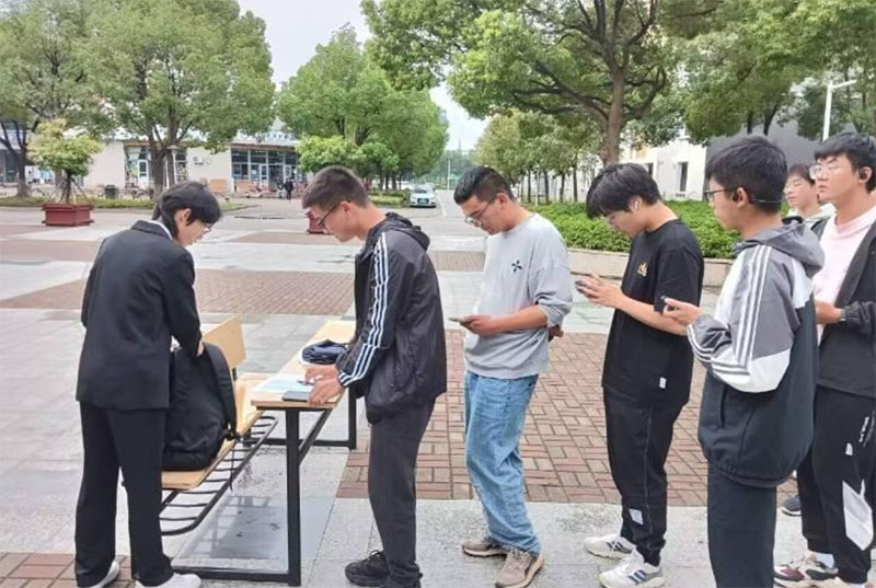 늚Ժ_չʮ ʢůꖡ֪R־Ը